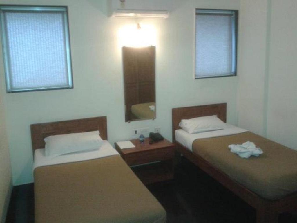 Hotel Q Deck มุมไบ ภายนอก รูปภาพ